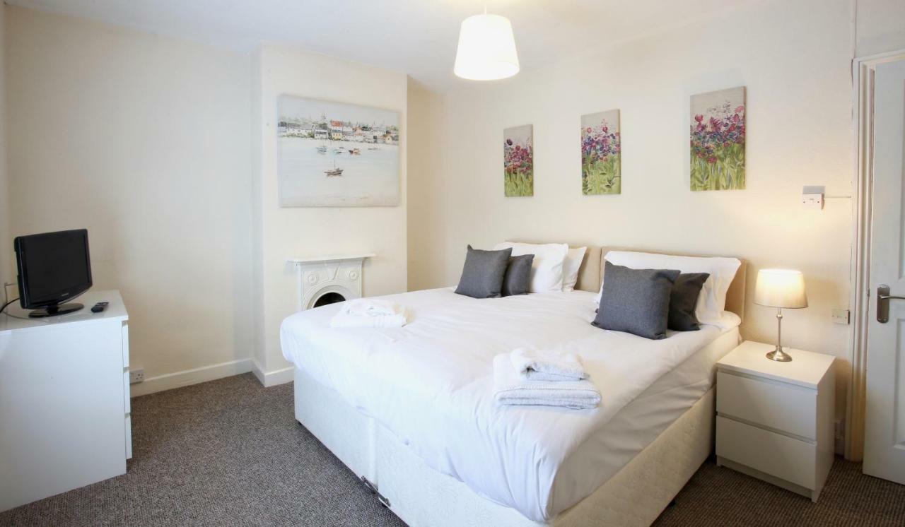 Villa Free Parking, Cosy House In The Center Of Taunton! Sleeps 6 People! Extérieur photo